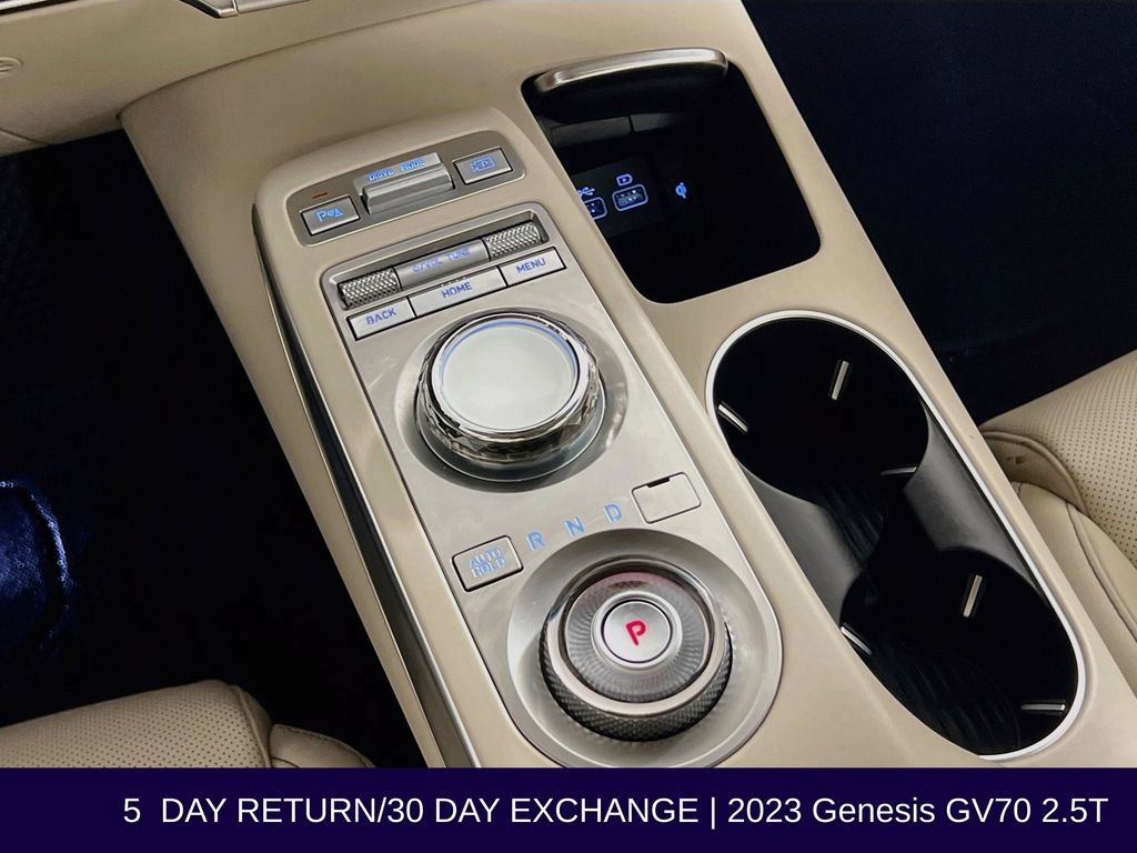 Used 2023 Genesis GV70 2.5T w/ Select Package AWD/4WD image 23