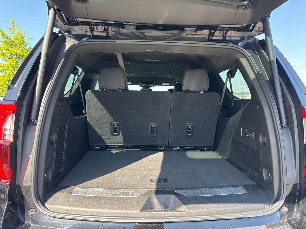 Used 2025 GMC Yukon XL Denali AWD/4WD image 31