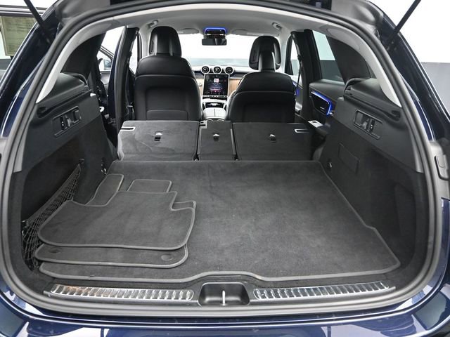 Used 2024 Mercedes-Benz GLC 300 image 11