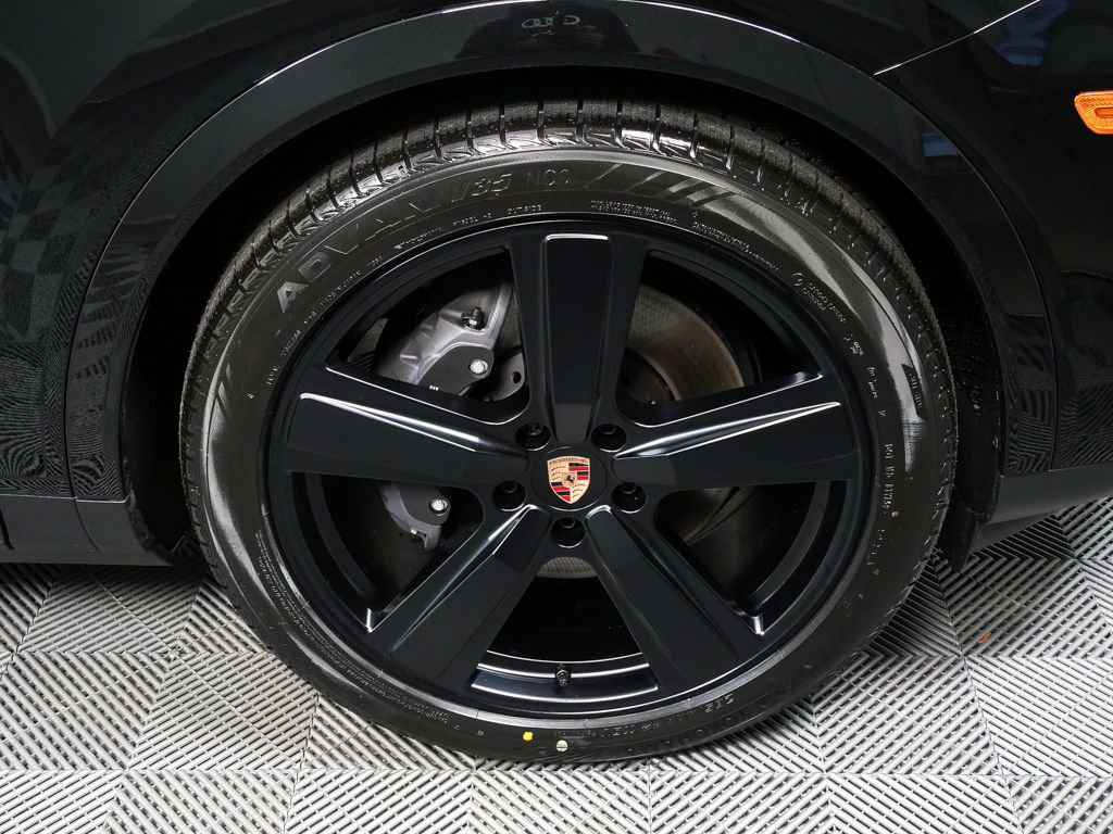 New 2026 Porsche Cayenne Coupe image 39