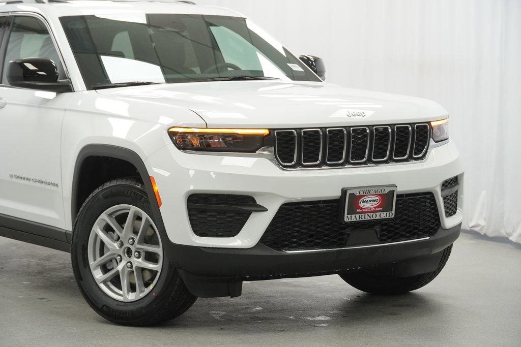 New 2026 Jeep Grand Cherokee Laredo X AWD/4WD image 3