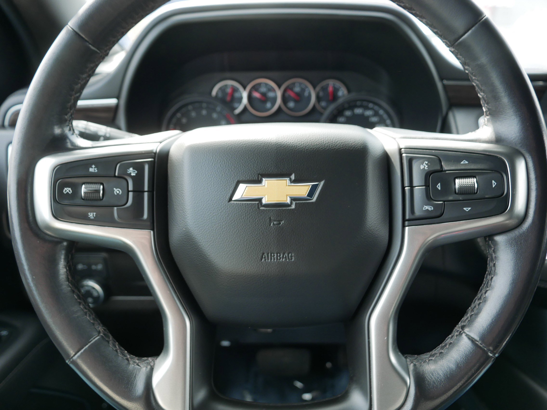 Used 2021 Chevrolet Suburban LT AWD/4WD image 25