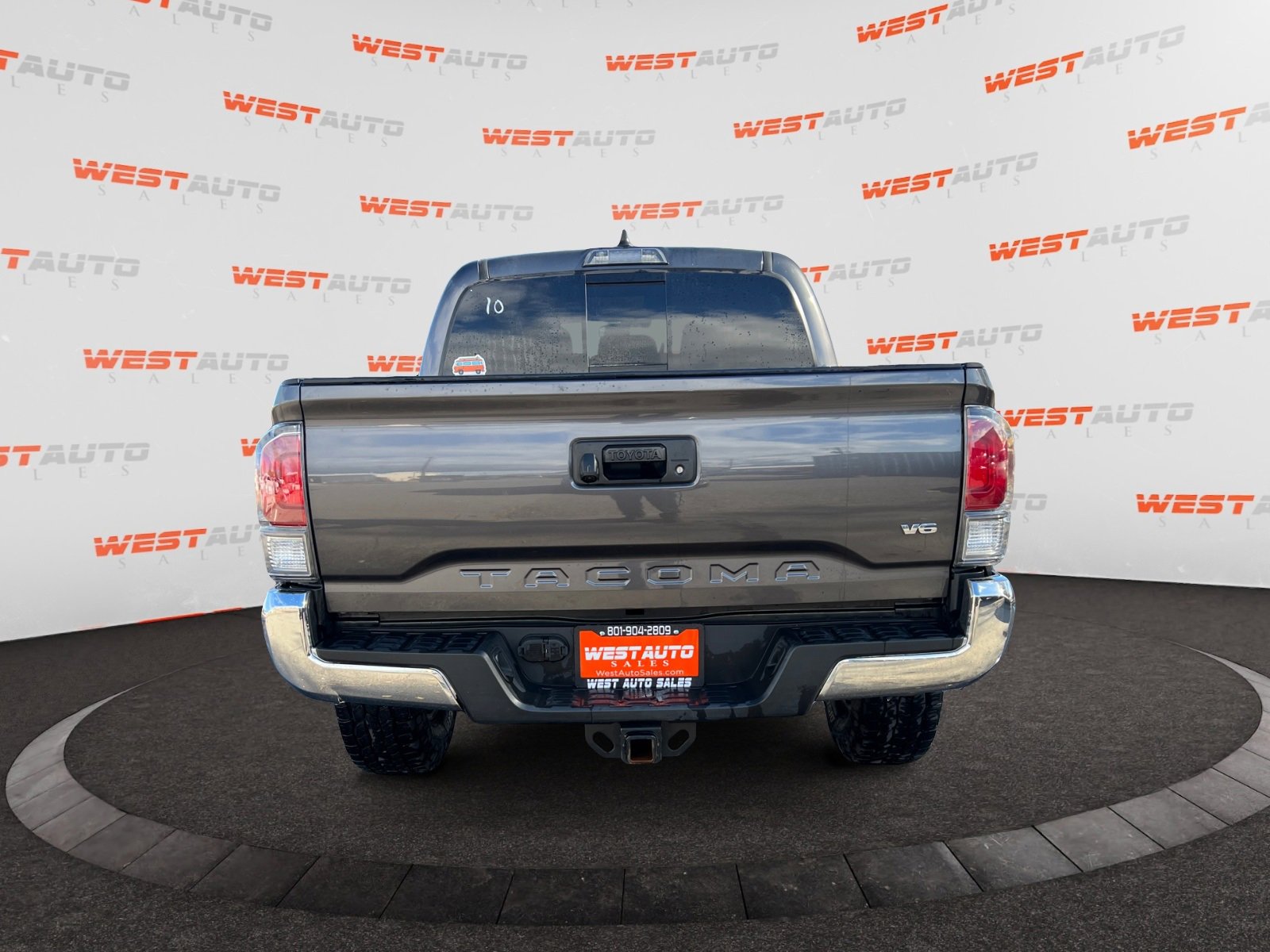 Used 2022 Toyota Tacoma TRD Off-Road image 4