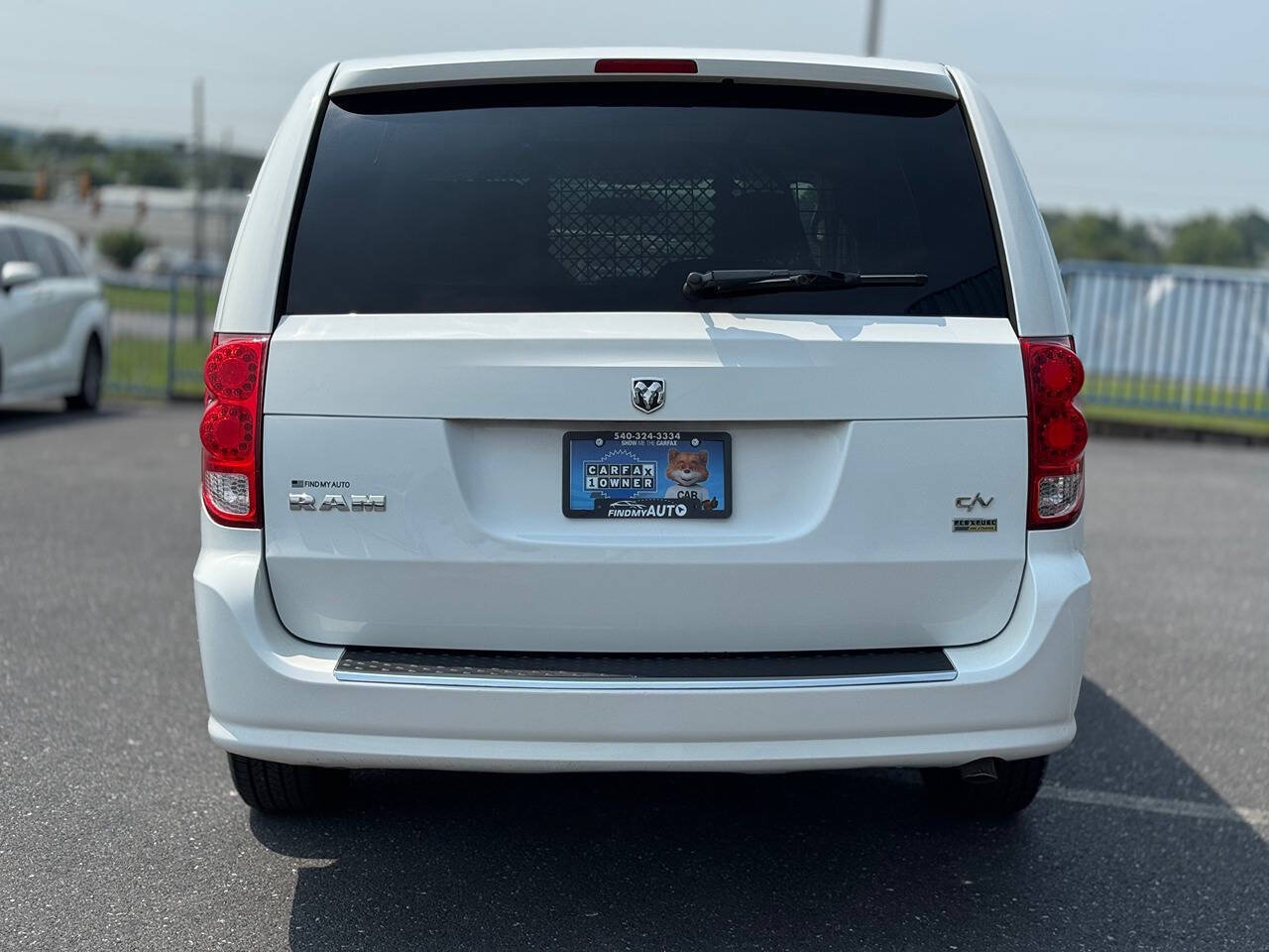 Used 2014 RAM C/V Tradesman FWD image 38