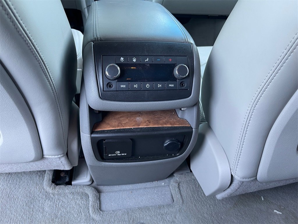 Used 2012 Buick Enclave Premium image 24