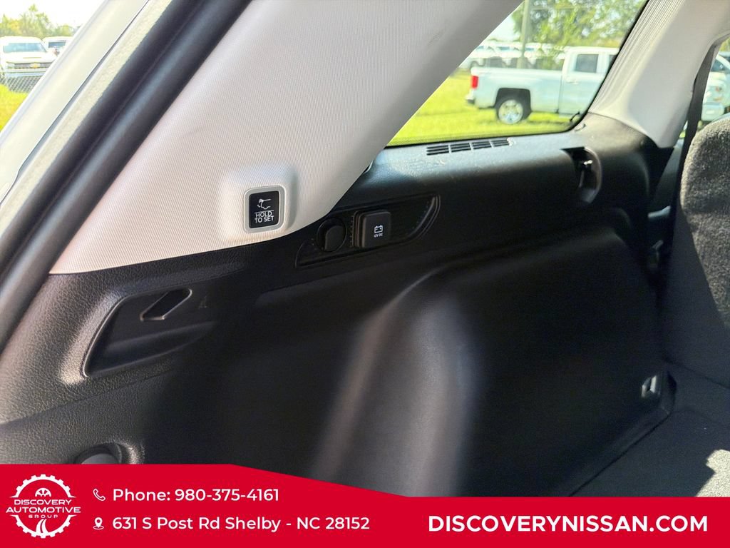 Used 2022 Jeep Grand Cherokee Limited AWD/4WD image 37