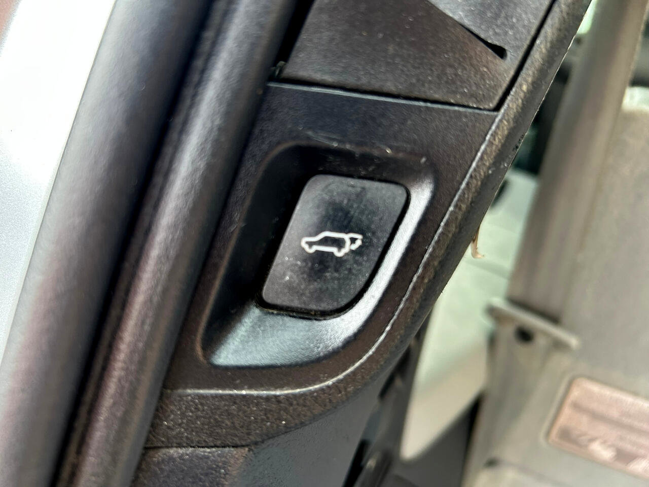 Used 2014 Toyota Sequoia Limited image 17