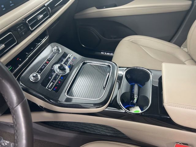Used 2023 Lincoln Nautilus Reserve AWD/4WD image 21
