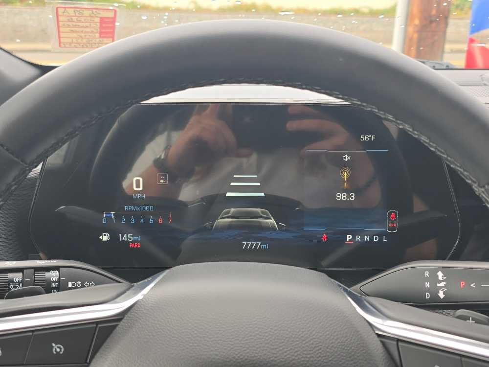 Used 2025 Chevrolet Equinox LT w/ Midnight Edition FWD image 20