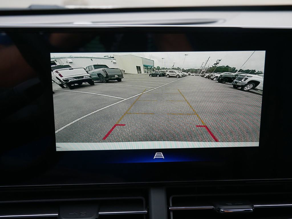 New 2026 Chevrolet Trax LT w/ Driver Confidence Package image 21