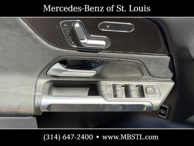 Used 2021 Mercedes-Benz GLB 250 4MATIC image 17