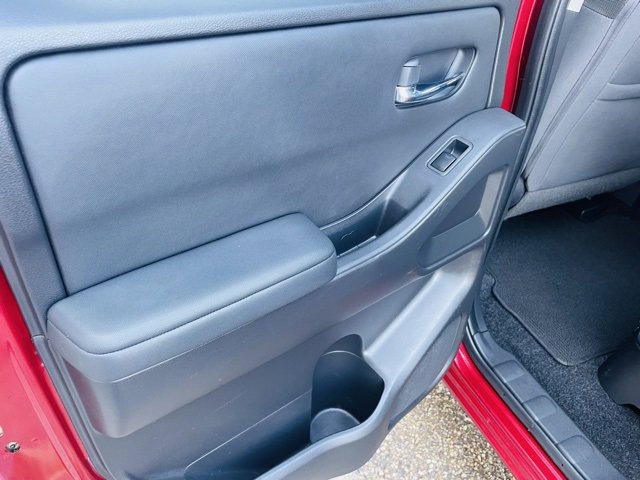 Used 2022 Nissan Frontier SV w/ Technology Package image 24