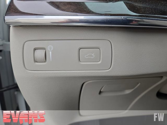 Used 2017 Volvo XC90 T6 Momentum w/ Vision Package image 13