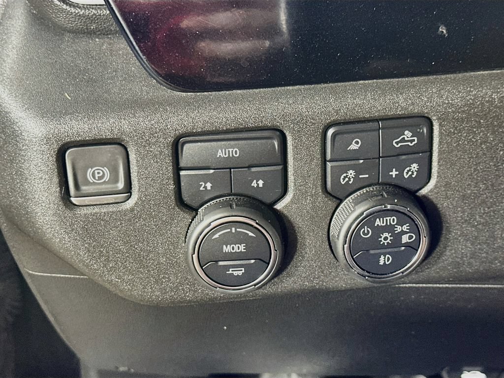 Used 2023 Chevrolet Silverado 1500 LTZ w/ LTZ Convenience Package II AWD/4WD image 24