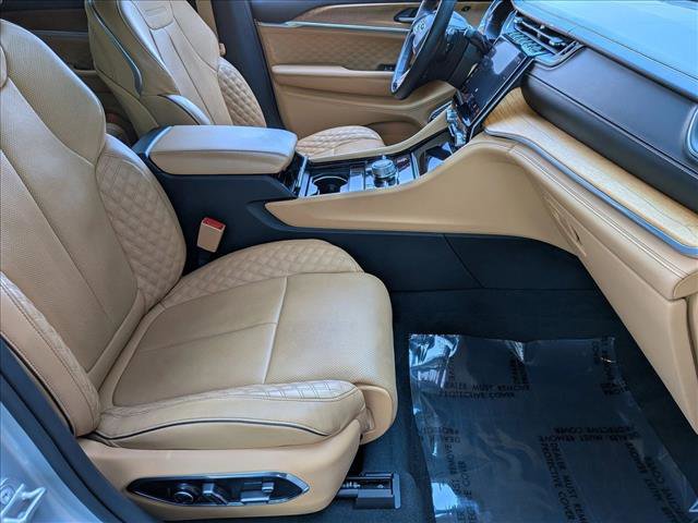 Used 2021 Jeep Grand Cherokee L Summit image 23