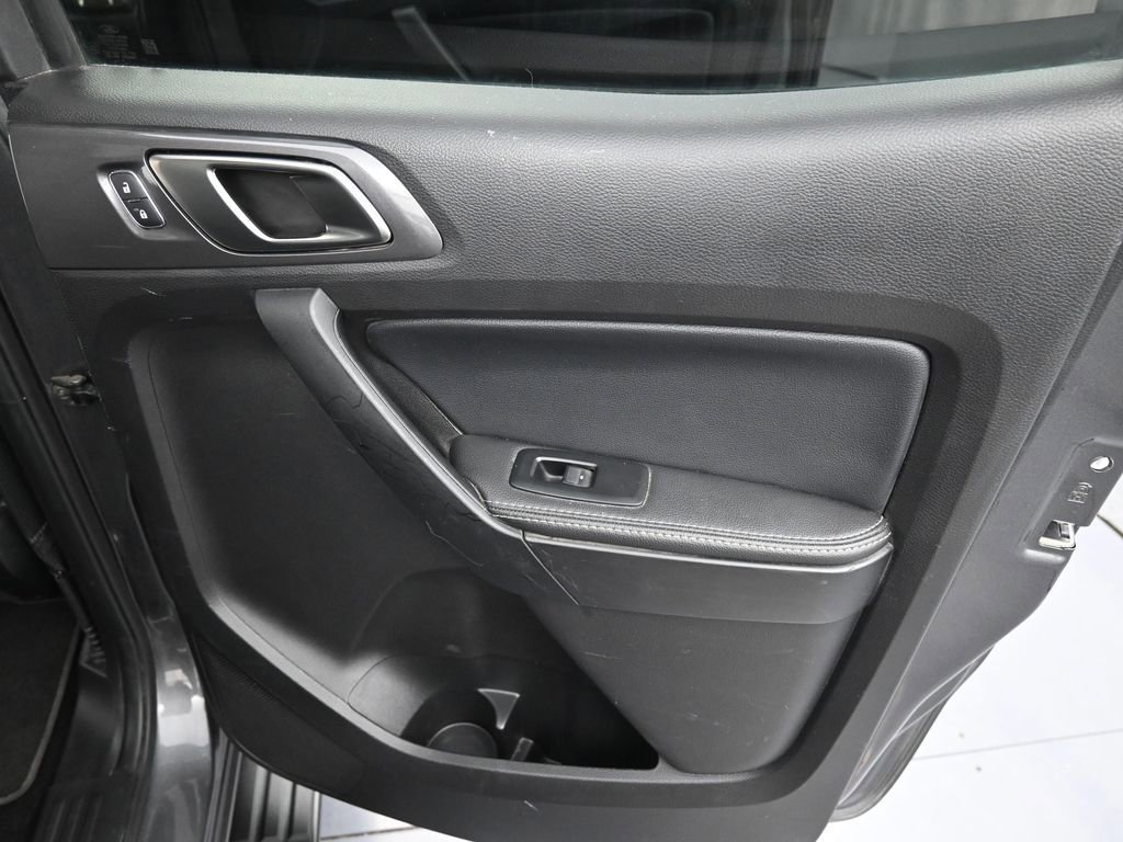 Used 2020 Ford Ranger Lariat w/ Trailer Tow Package image 28