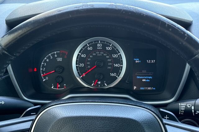 Used 2021 Toyota Corolla SE w/ Carpet Mat Package (TMS) image 24