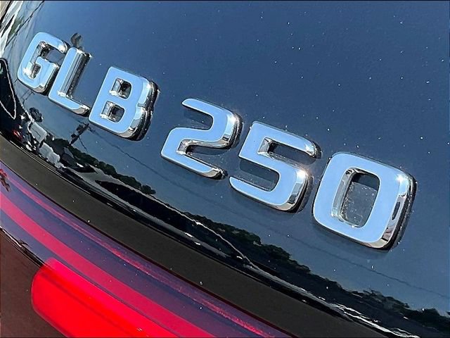 Certified 2024 Mercedes-Benz GLB 250 4MATIC image 26