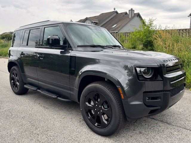 New 2026 Land Rover Defender 110 S AWD/4WD image 4