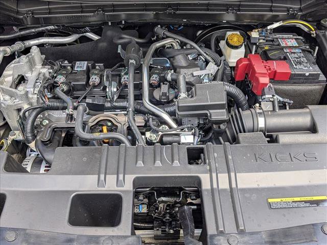 New 2026 Nissan Kicks SR FWD image 15