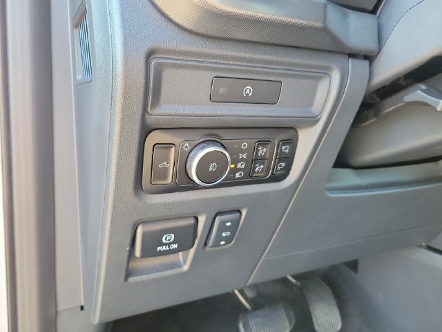 Used 2025 Ford F150 Lariat w/ Equipment Group 502A High AWD/4WD image 10