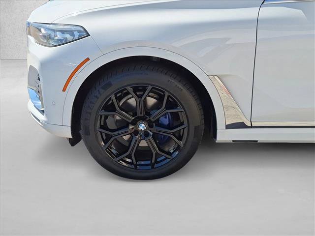 Used 2019 BMW X7 xDrive40i w/ Cold Weather Package AWD/4WD image 26