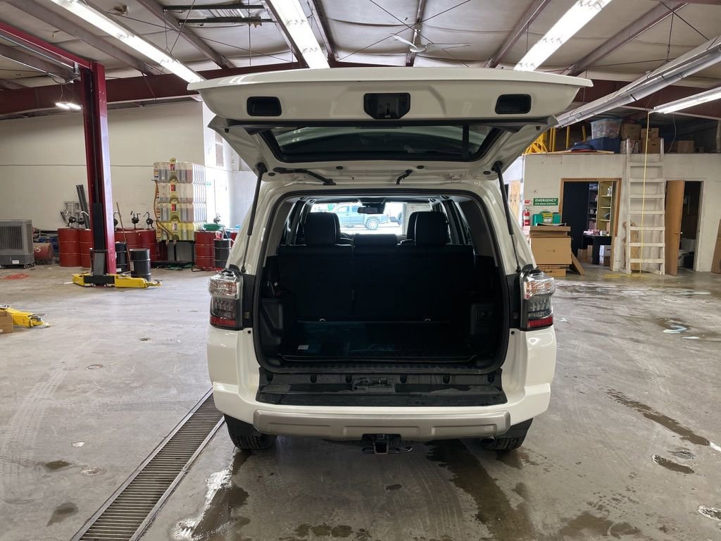 Used 2023 Toyota 4Runner TRD Off-Road Premium w/ Off Road Premium Plus Package AWD/4WD image 28