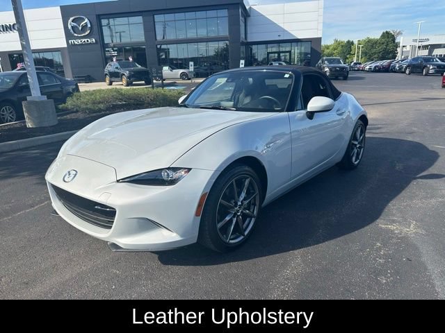 Used 2016 MAZDA MX-5 Miata Grand Touring RWD image 3