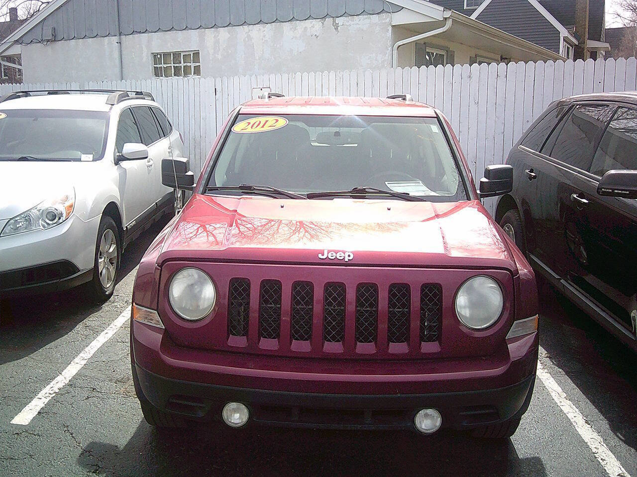 Used 2012 Jeep Patriot Latitude FWD image 1