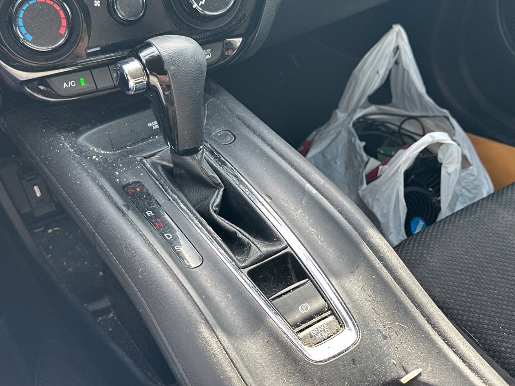 Used 2018 Honda HR-V LX image 25