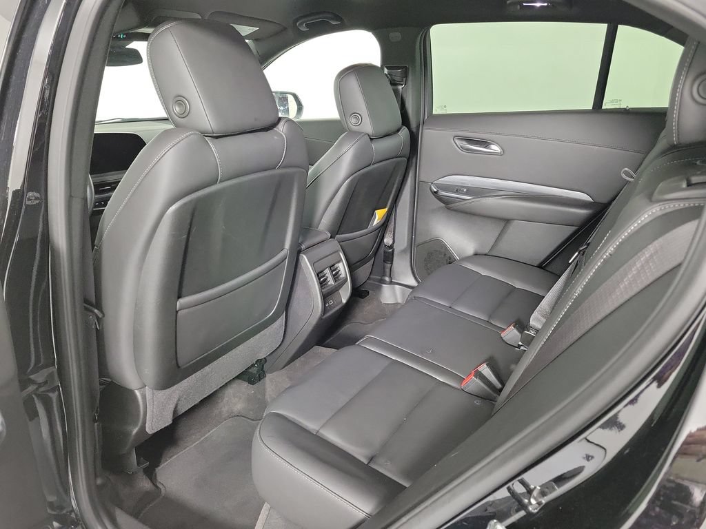 Used 2025 Cadillac XT4 Premium Luxury FWD image 12