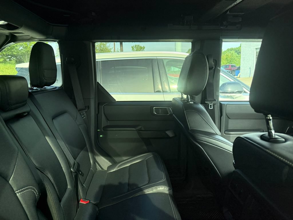 Used 2025 Ford Bronco Big Bend w/ Black Diamond Package AWD/4WD image 9