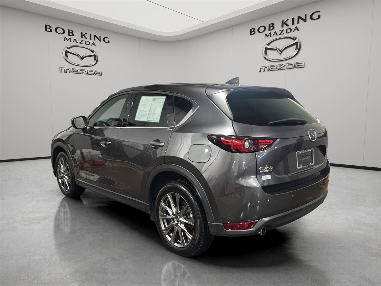 Used 2021 MAZDA CX-5 Signature image 3