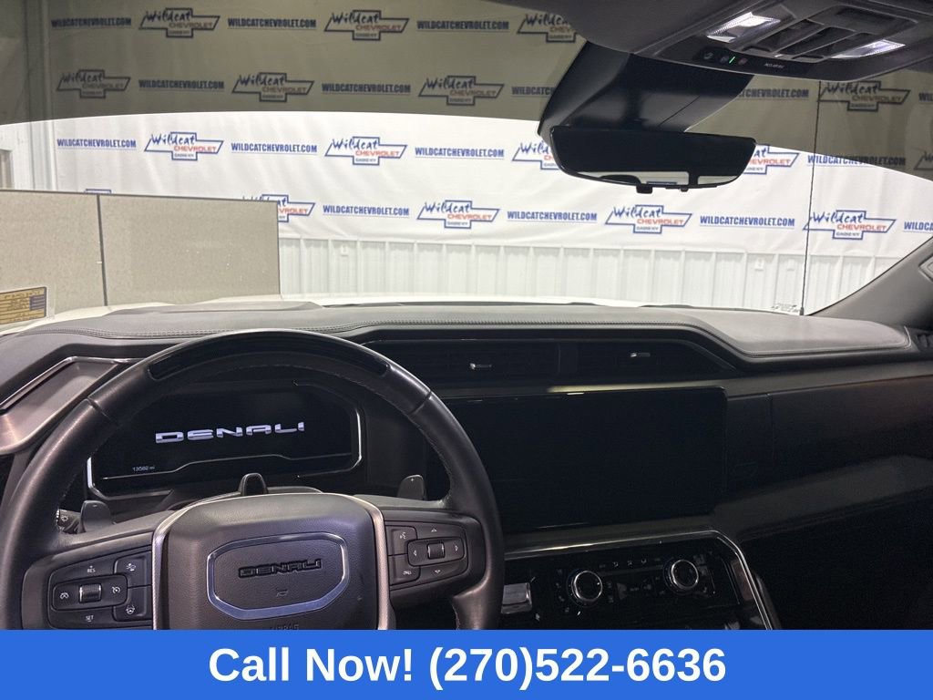 Used 2025 GMC Sierra 1500 Denali AWD/4WD image 2