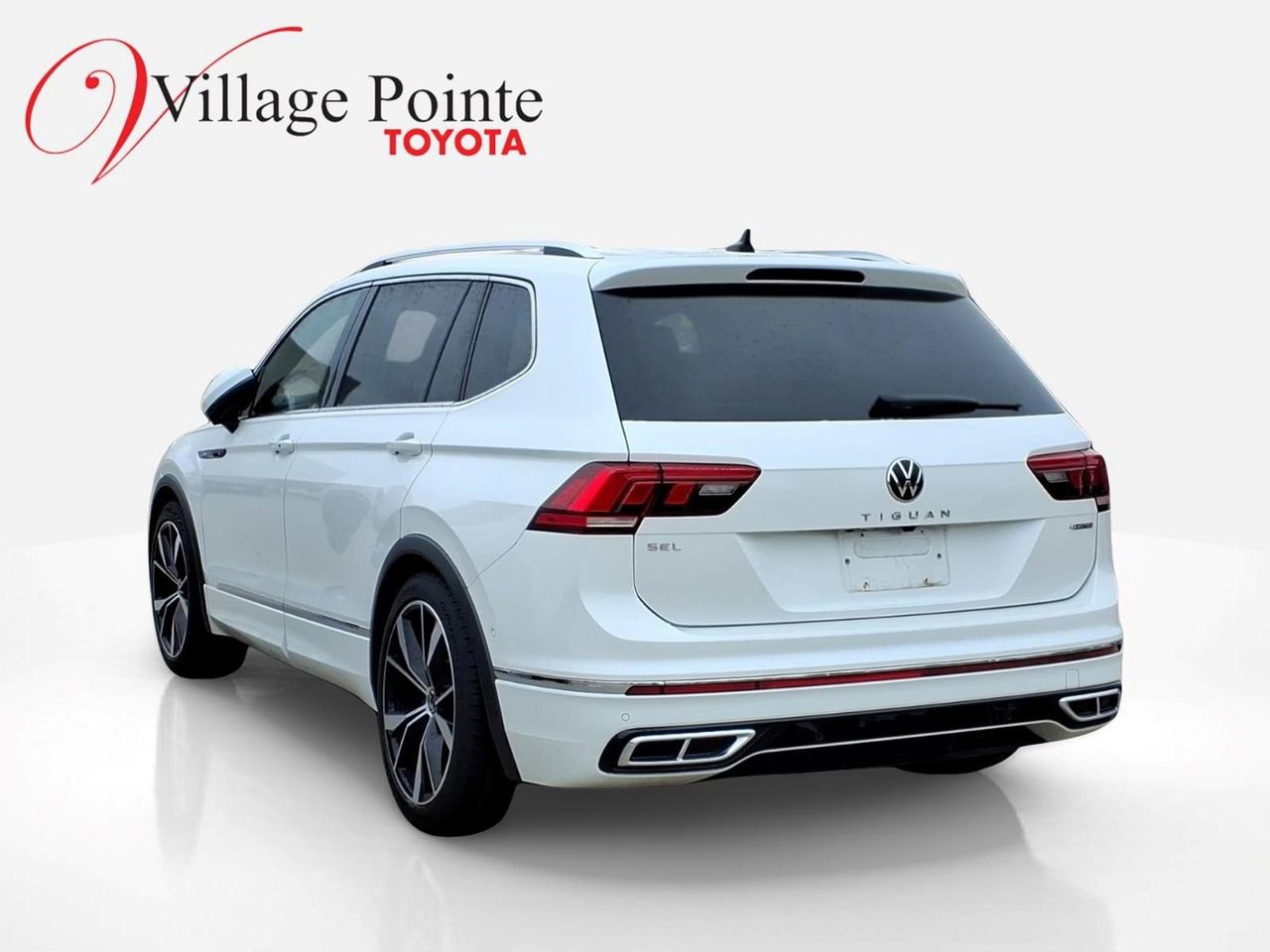 Used 2022 Volkswagen Tiguan SEL R-Line AWD/4WD image 5