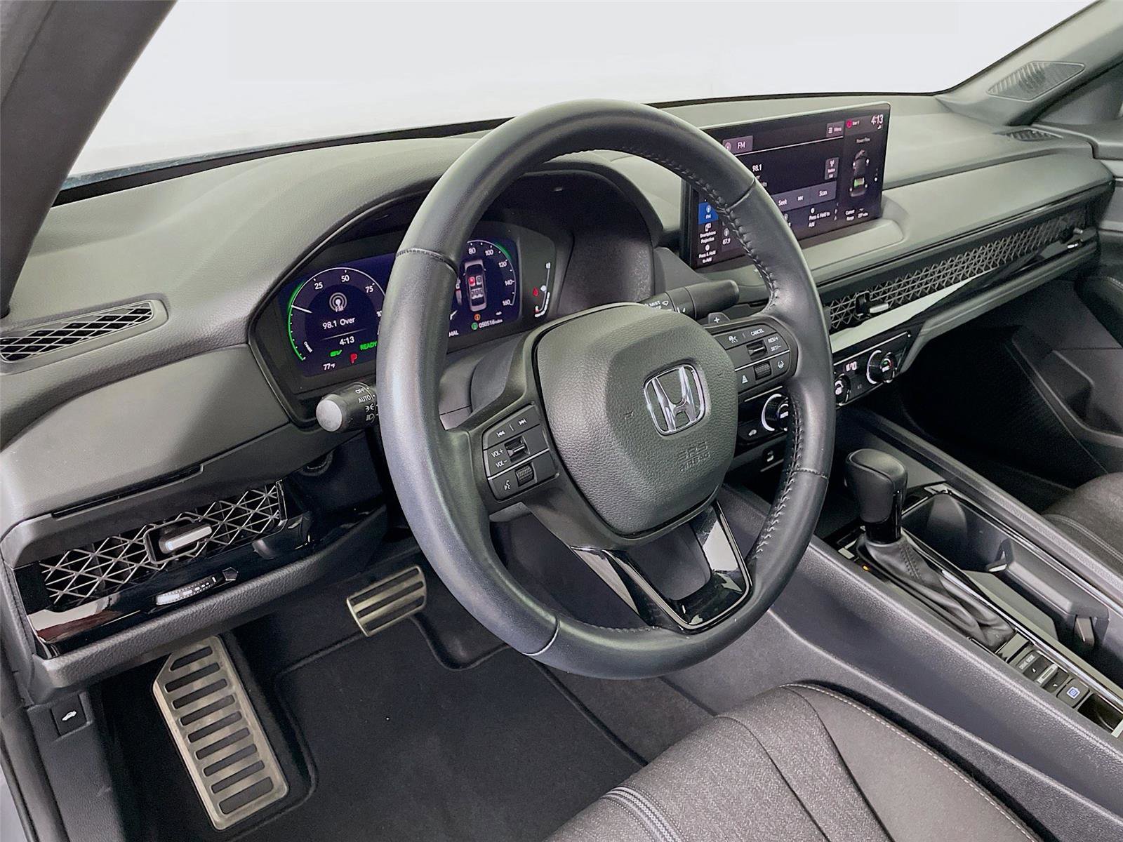 Used 2023 Honda Accord Sport image 15