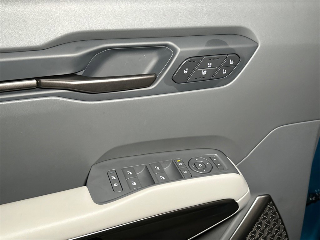 New 2026 Kia EV9 Wind image 17