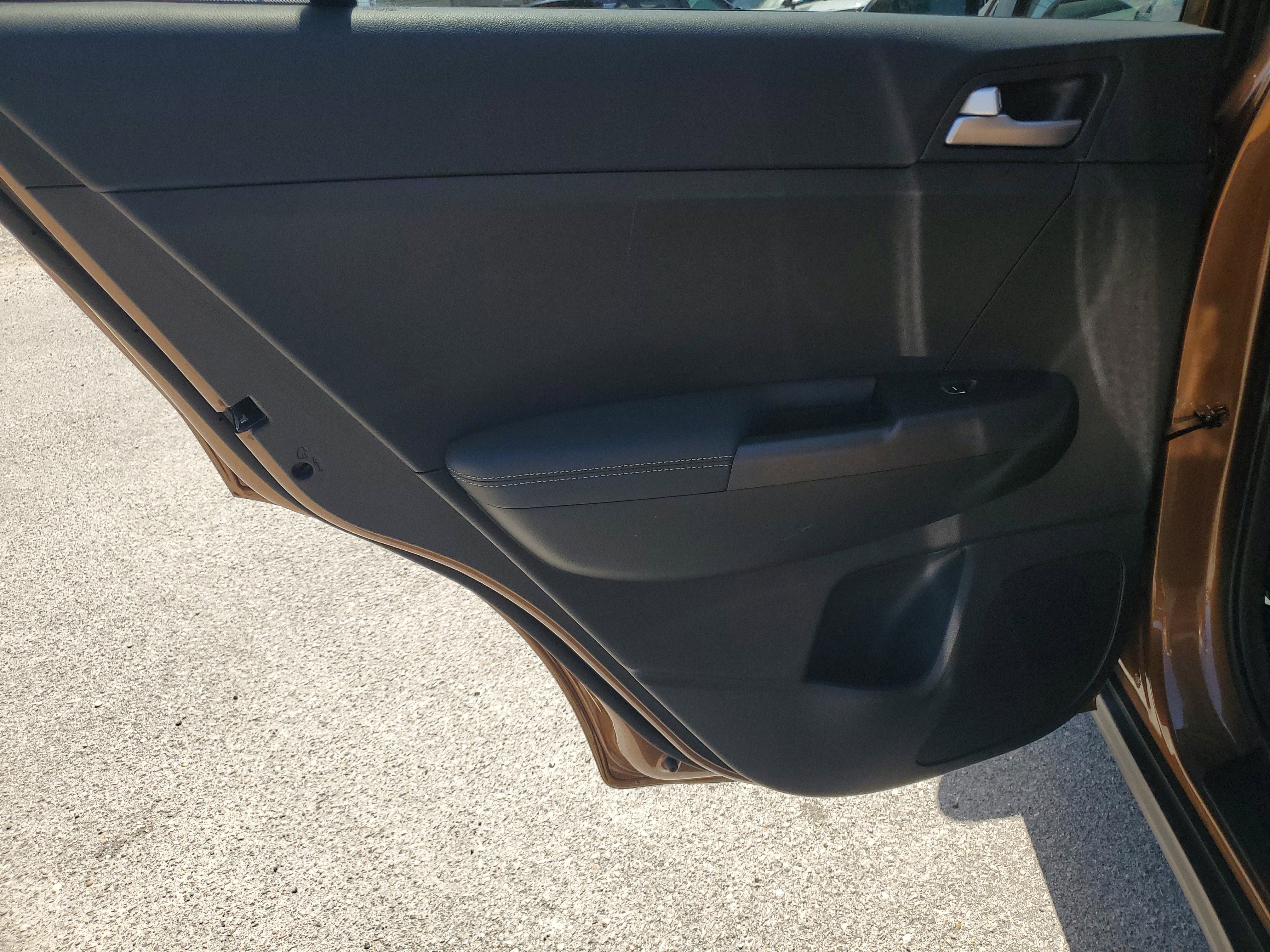 Used 2019 Kia Sportage LX image 28