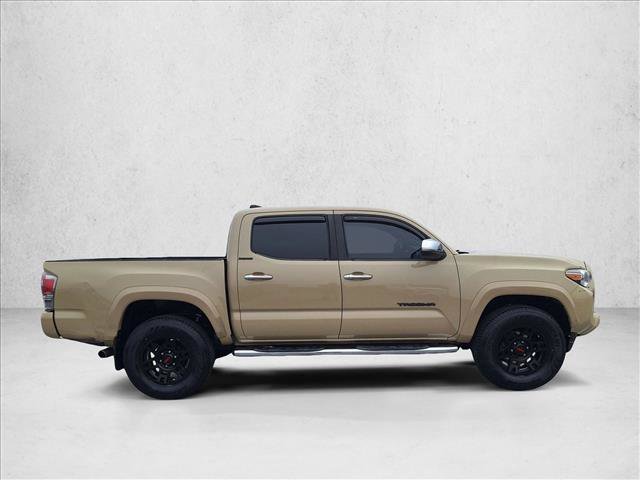 Used 2016 Toyota Tacoma Limited w/ Towing Package image 4