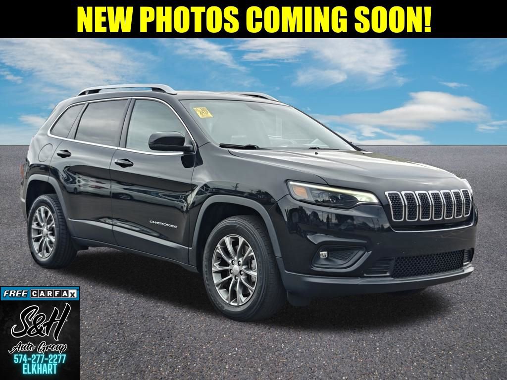 Used 2019 Jeep Cherokee Latitude Plus w/ Comfort/Convenience Group AWD/4WD image 1