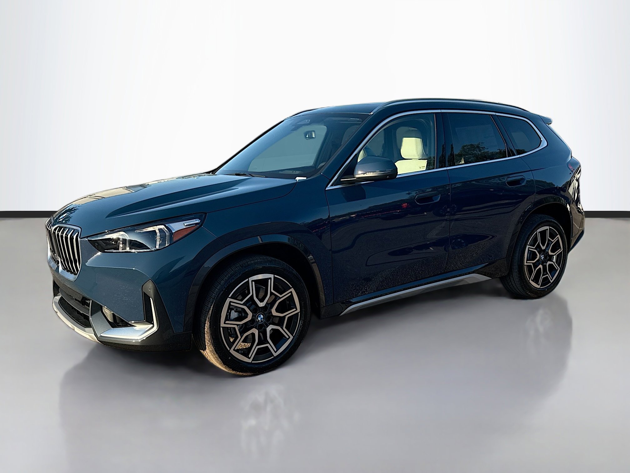 New 2026 BMW X1 xDrive28i w/ Technology Package image 7