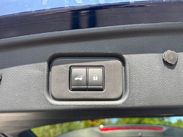 Certified 2025 Nissan Pathfinder SV AWD/4WD image 24