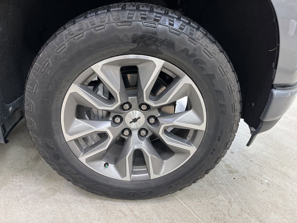 Used 2020 Chevrolet Silverado 1500 RST w/ All-Star Edition AWD/4WD image 35