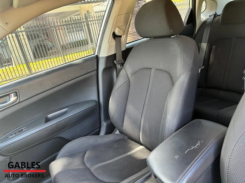 Used 2020 Kia Optima LX FWD image 14