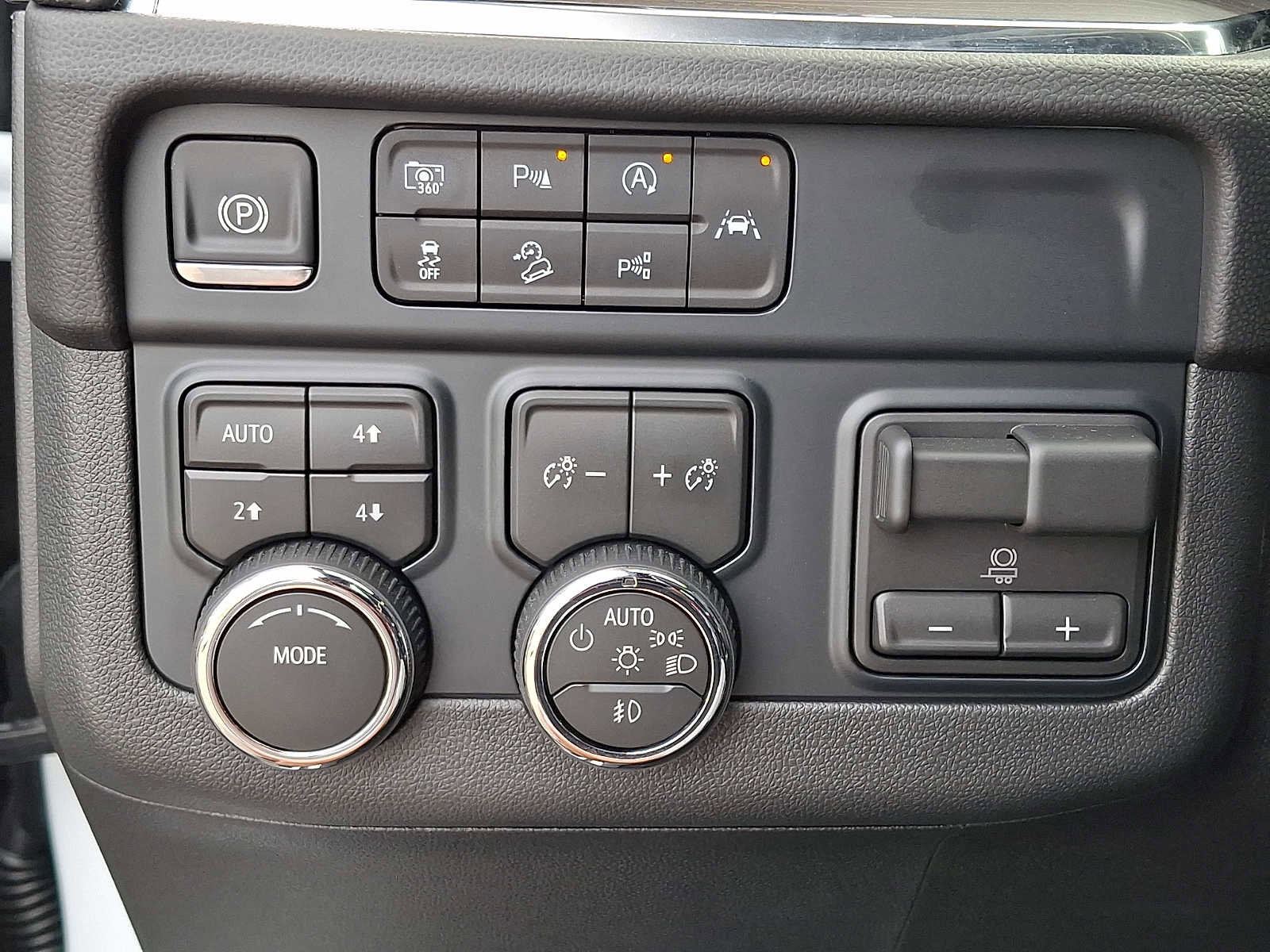 Used 2026 Chevrolet Tahoe Premier image 26