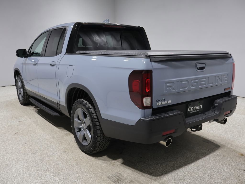 Used 2025 Honda Ridgeline TrailSport image 6