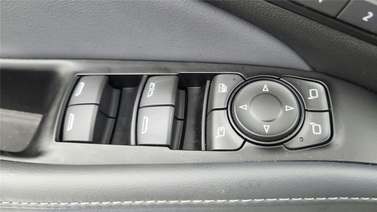 Used 2024 Buick Enclave Premium image 23