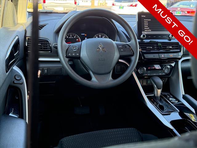 Used 2025 Mitsubishi Eclipse Cross LE AWD/4WD image 8