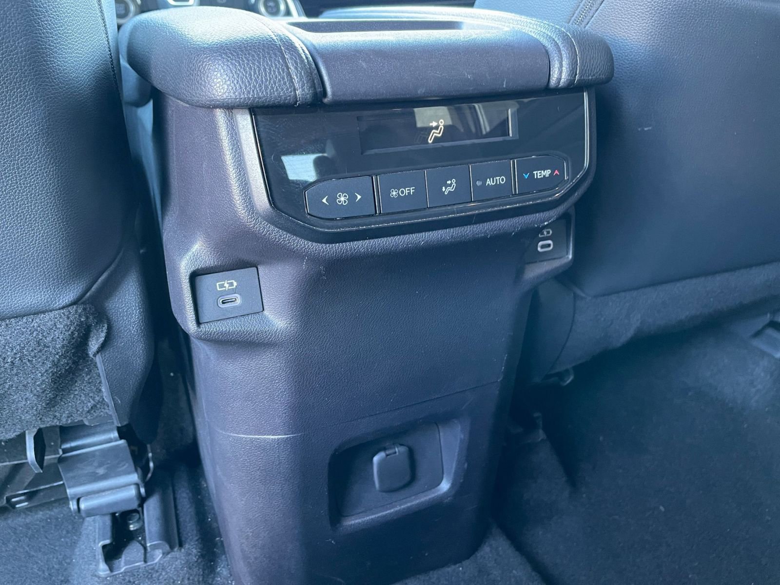 Used 2025 Toyota Grand Highlander FWD image 24