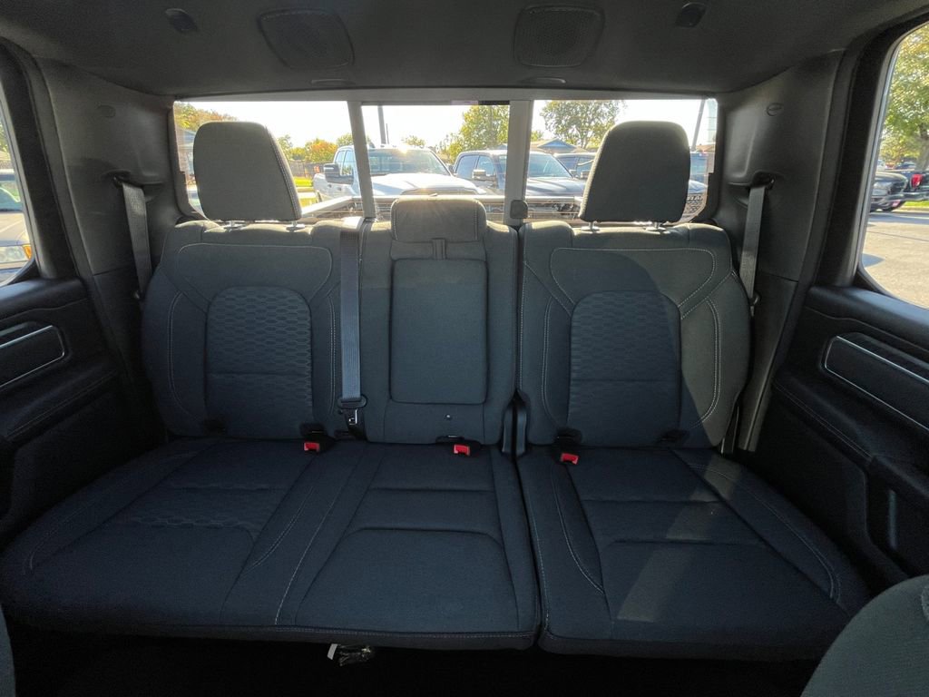 New 2026 RAM 1500 4x4 Crew Cab image 5